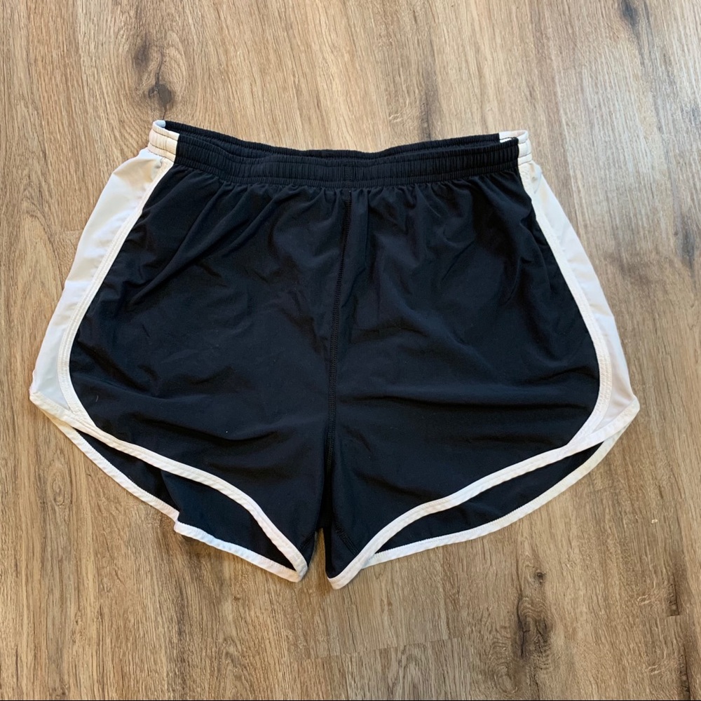 Core Performance Black & White Athletic Shorts | M